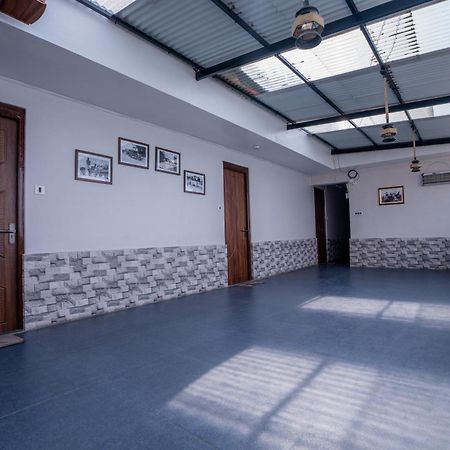 Darjeeling Guest House Deluxe ภายนอก รูปภาพ