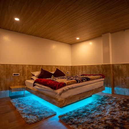 Darjeeling Guest House Deluxe ภายนอก รูปภาพ